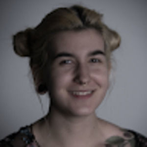 Meet your Posher, Cassandra